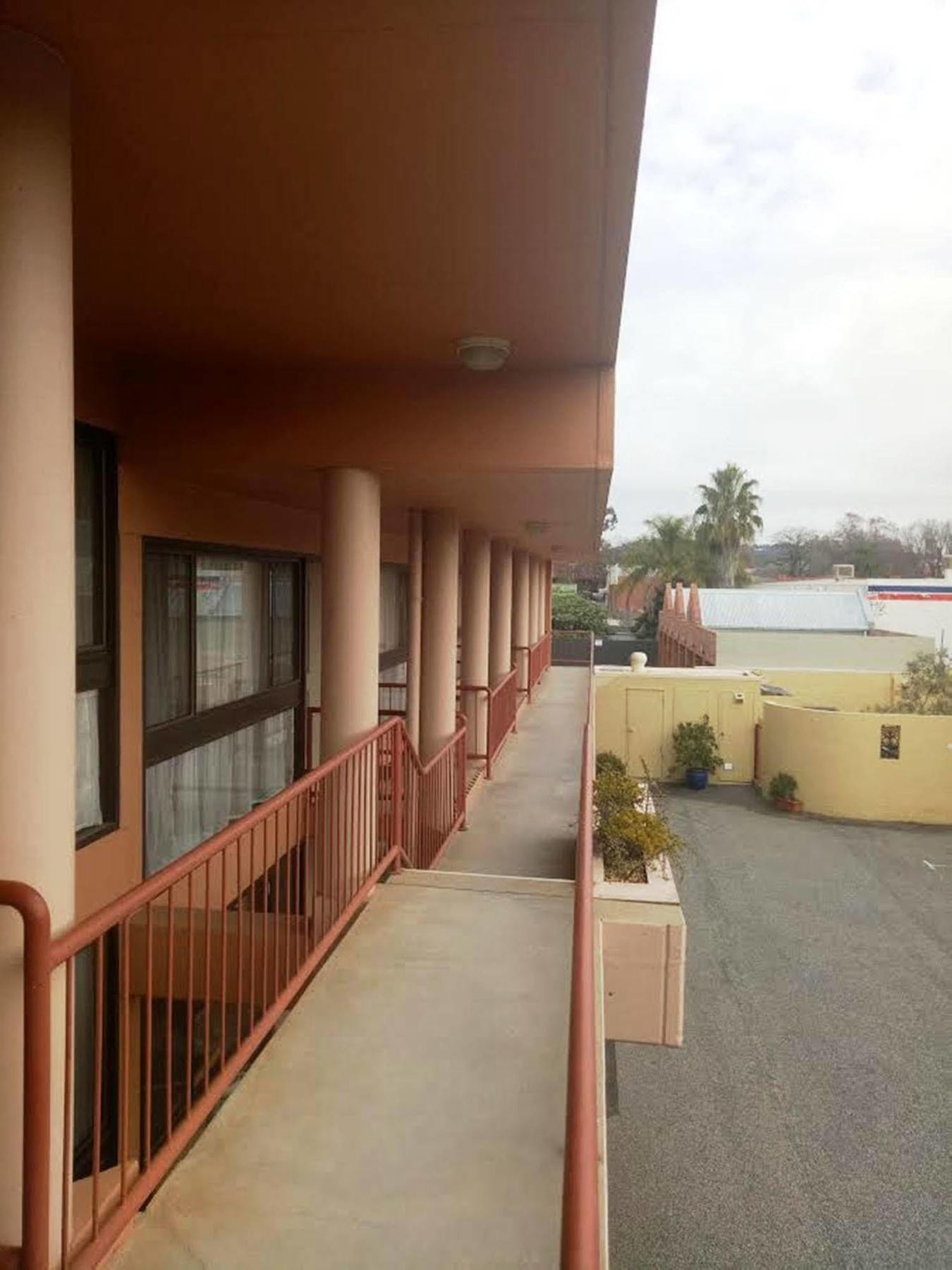 Winsor Park Motor Inn Albury Esterno foto